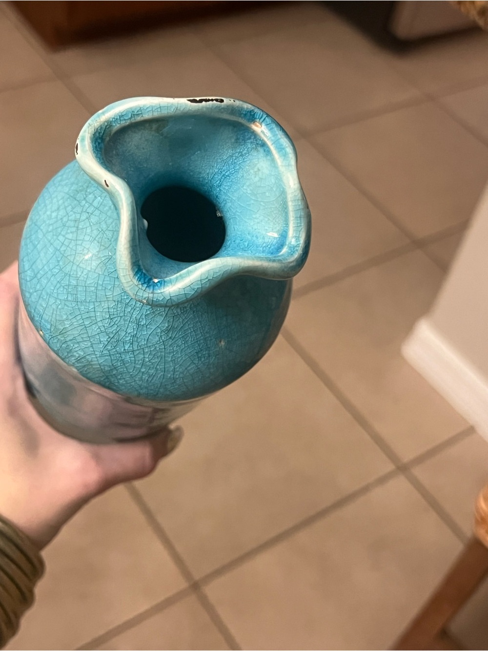 Teal Ceramic Decorative Vase With Ruffle Lip - Picture 4 of 7